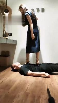 【美帝】被御姐的高跟蹂躏致死 bf17199