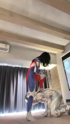 【禾末】cosplay-女超人VS外星人 bf20163