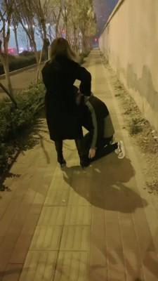 【林夕】户外逮住跟踪狂 bf20186