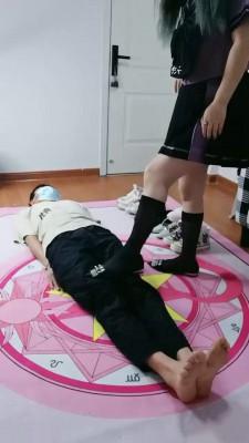 【妖精】多双鞋子踩踏踢踹 bf20205