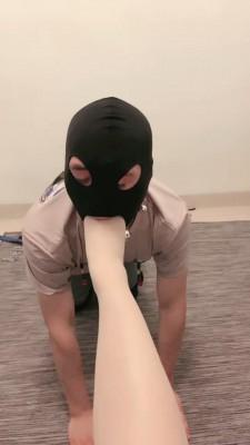 【安静S】亲母女三人圈养奴才【超完整多视角版】 bf20192