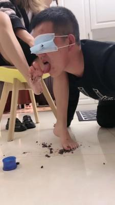 【樱木花椒】过膝袜小姐姐踩踏喂食 bf20309