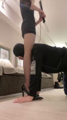 【诺诺】精神小妹黑丝高跟辱废物 bf20400