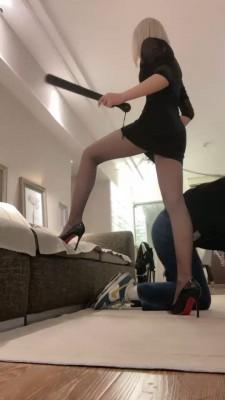 【诺诺】精神小妹黑丝高跟辱废物 bf20400