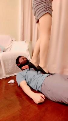 【莫妮卡】长靴/高跟/白袜踩虐蹂躏狗 bf20371