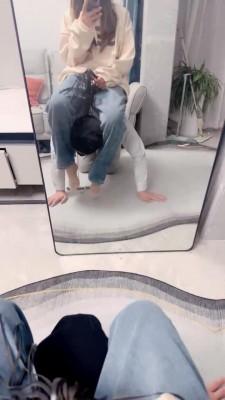 【叶子】调教贱狗舔鞋皮鞭抽脸 bf20366