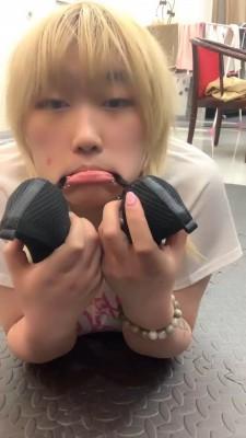 【汤汤】背着主人舔鞋的下场【双视角】 bf20724