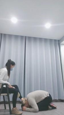 【第一刑奴】公司白领暴打刑奴 bf20708