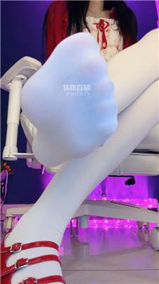 【维妮】洛丽塔辱学长全家    251204-24