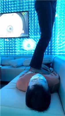 【乐乐】KTV-陪酒小妹的脚奴 JS251203-11