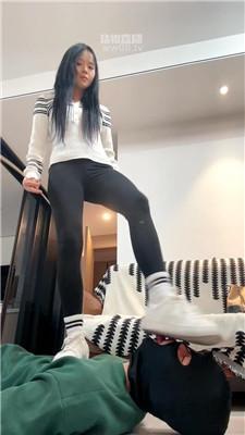【小琼】狠抽-烟烫-舔脏鞋底 JS251201-24