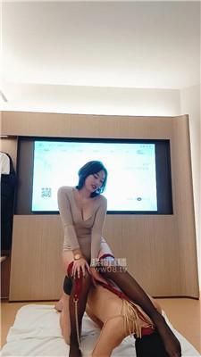 【佳佳女王】性感女神黑丝虐 JS251129-24
