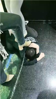 【文文文文】KTV-陪酒小妹虐 JS251127-43