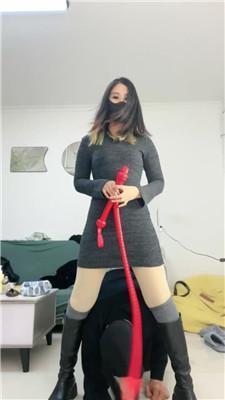 【露可大大】双S-鞭打强迫舔脏鞋 JS251127-14
