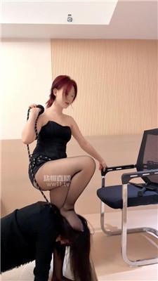 【安玖】超美母狗不想漏脸  JS251219-9