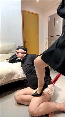 【西施姐姐】反绑口球塞嘴虐 JS251219-3