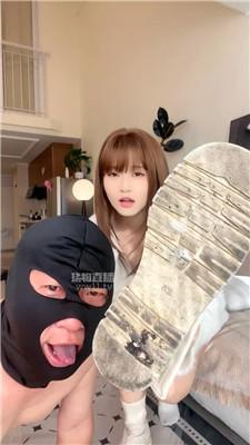 【甜味药丸】铆钉高跟踩-超臭鞋袜辱 bf59863 【甜味药丸】铆钉高跟踩-超臭鞋袜辱 bf59863