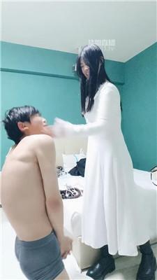 【小梦】乖巧女孩S-长靴捂白袜辱 JS251217-26