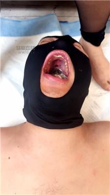 【神秘Dom】品尝酸臭黑丝脚丫 JS251215-13