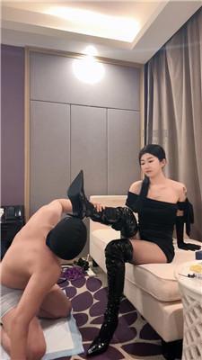 【艺小主】骑狗背胯下辱-重度掐乳 bf59816 【艺小主】骑狗背胯下辱-重度掐乳 bf59816