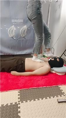 【上海夭夭】牛仔裤S跳踩地毯奴 bf59812