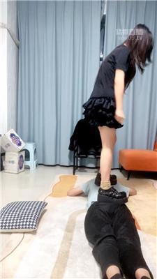 【小樱酱】腿绞窒息-皮鞋棉袜踩 bf59769