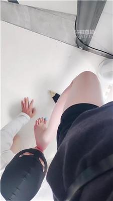 【灵竹】坐脸窒息-黑丝高跟踩 JS260101-32