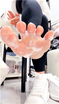【妮蔻】裸足口水炸J    251226-15