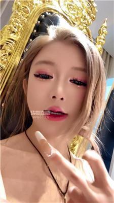 【玥樾】边聊天母狗边伺候 JS251226-24