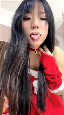【母狗妈妈】平安夜开锁只能看脚底    251224-20
