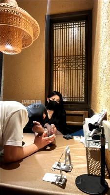 【御清】餐厅桌下狗伺候主【双视角版】 JS251224-24