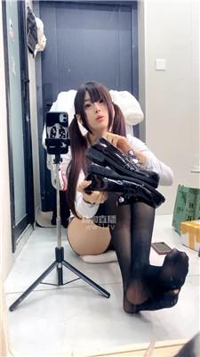 【小懿】反差甜妹白丝盯炸    251220-32