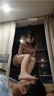 【喵酱紫】高跟丝袜美腿踩虐【双视角版】 JS251222-19
