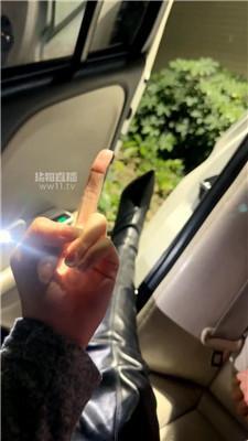 【MrsCai】车内美腿诱惑挑 JS251222-18