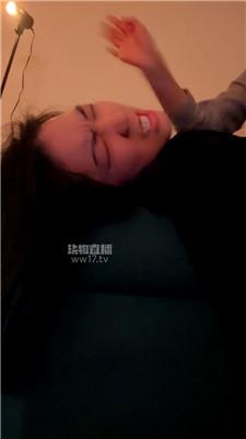 【叉烧饱】偷情S吻舔脚耳光    260101-3