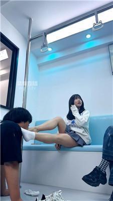 【奈米】在地铁把乘客玩成狗 bf60269