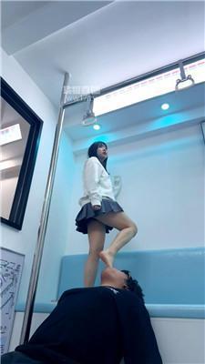 【奈米】在地铁把乘客玩成狗 bf60269