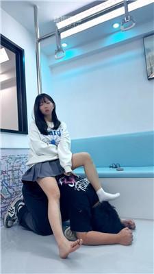 【奈米】在地铁把乘客玩成狗 bf60269