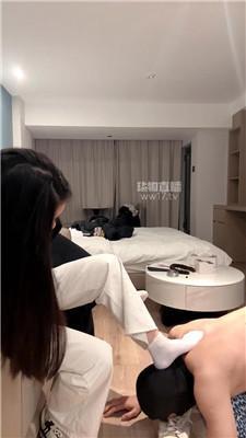 【欧尼】情侣主脏鞋白袜玩绿帽 JS260103-16