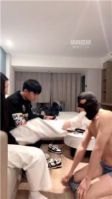 【欧尼】情侣主脏鞋白袜玩绿帽 JS260103-16