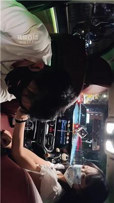 【萝莉收割机】车内调-白袜辱 JS260105-3