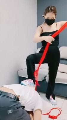【楼遥】全体重踩/暴力踢踹/耳光虐口嗨狗