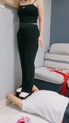 【楼遥】全体重踩/暴力踢踹/耳光虐口嗨狗