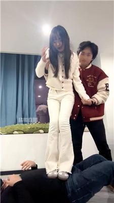 【素人挖掘机】开发情侣超臭棉袜玩 bf60395