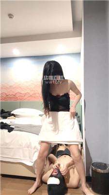 【丸子】陪酒小妹长靴黑丝踩踏 bf60400